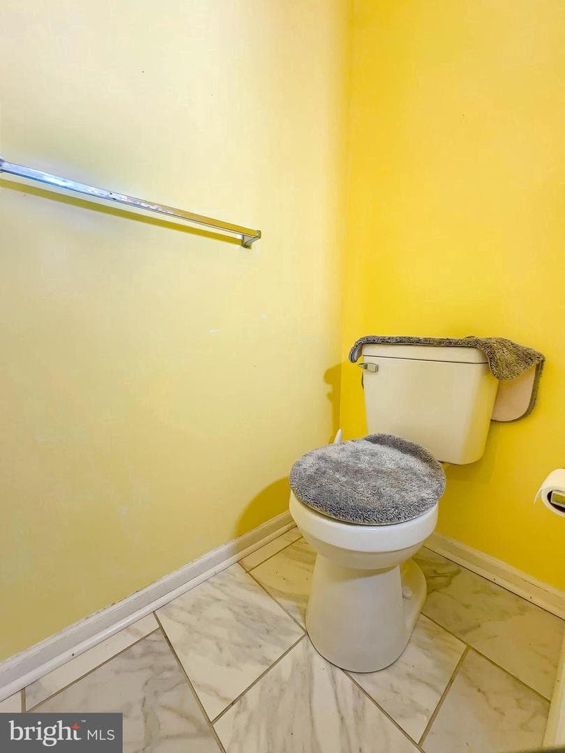 2605 Larissa Court photo 11