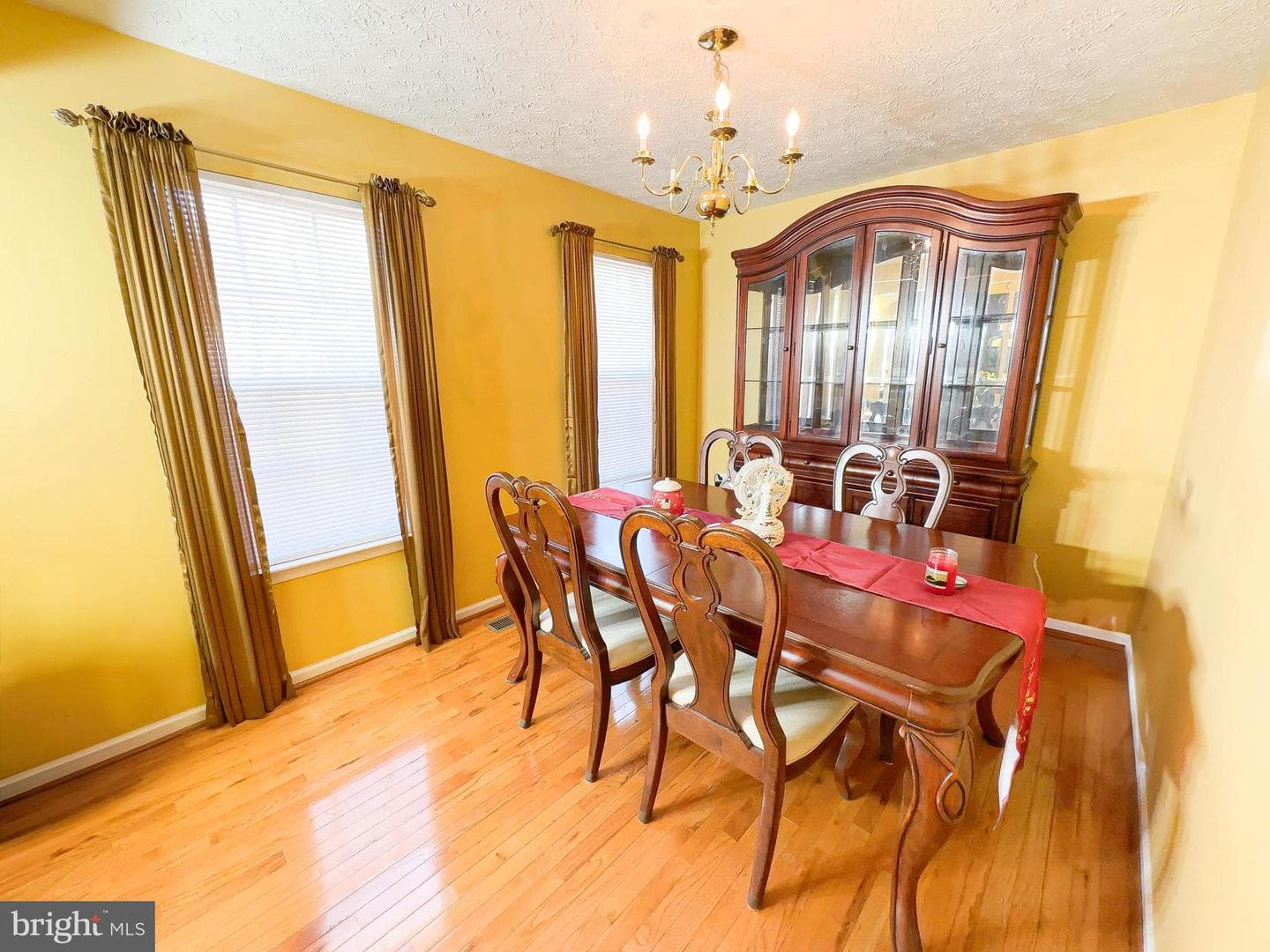 2605 Larissa Court photo 8