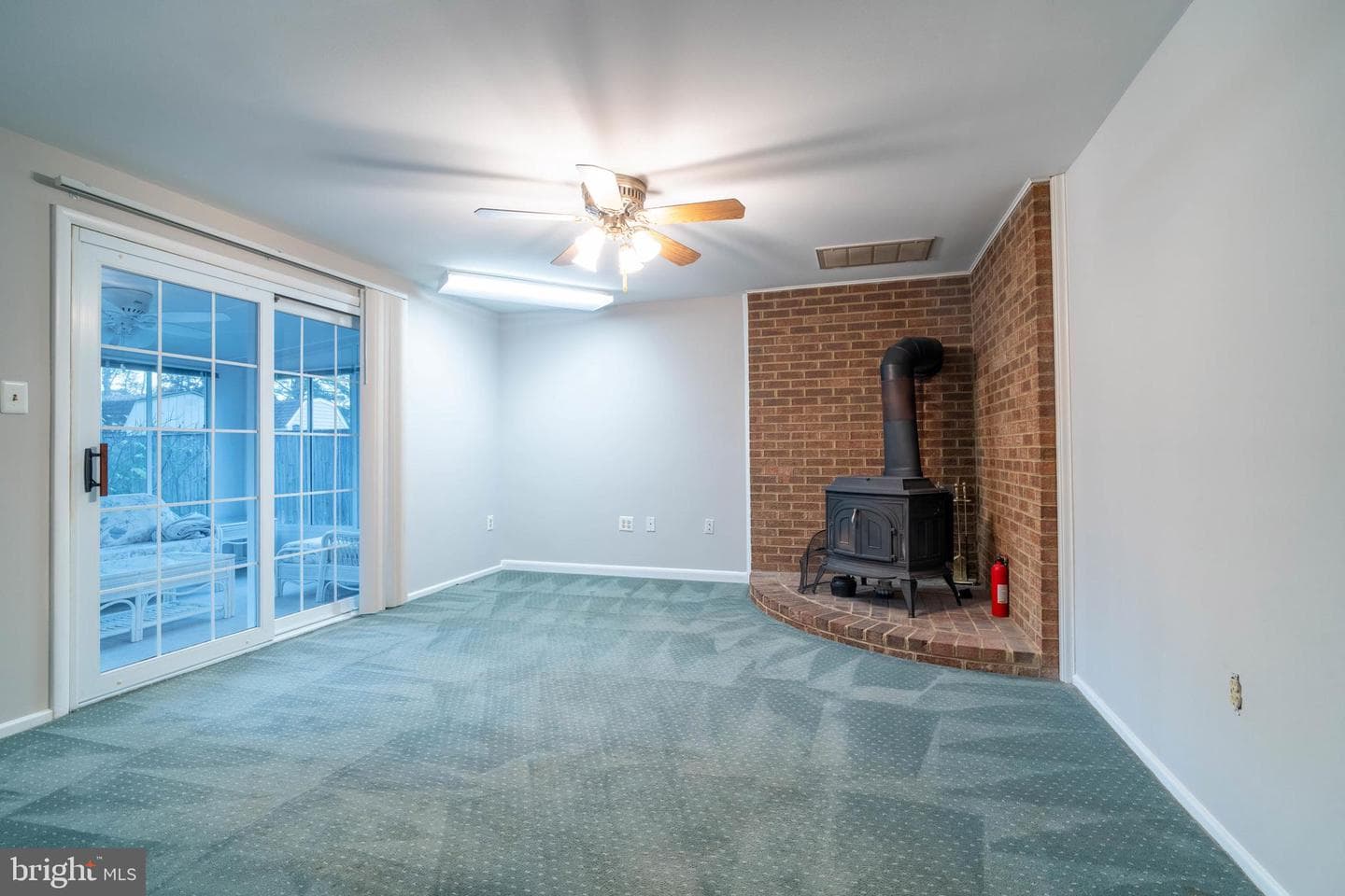 2900 Sandwich Drive photo 12