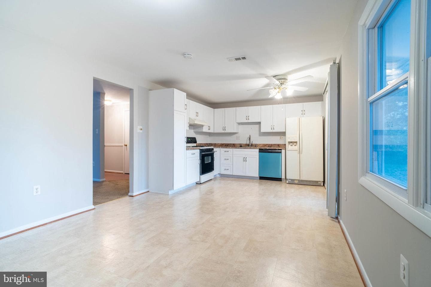 2900 Sandwich Drive photo 9