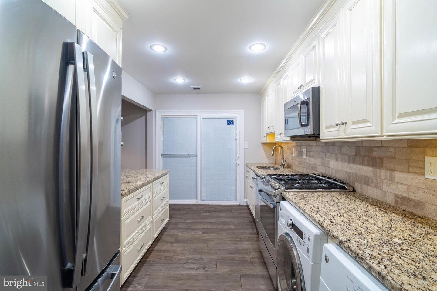 1106 Clark Avenue photo 12
