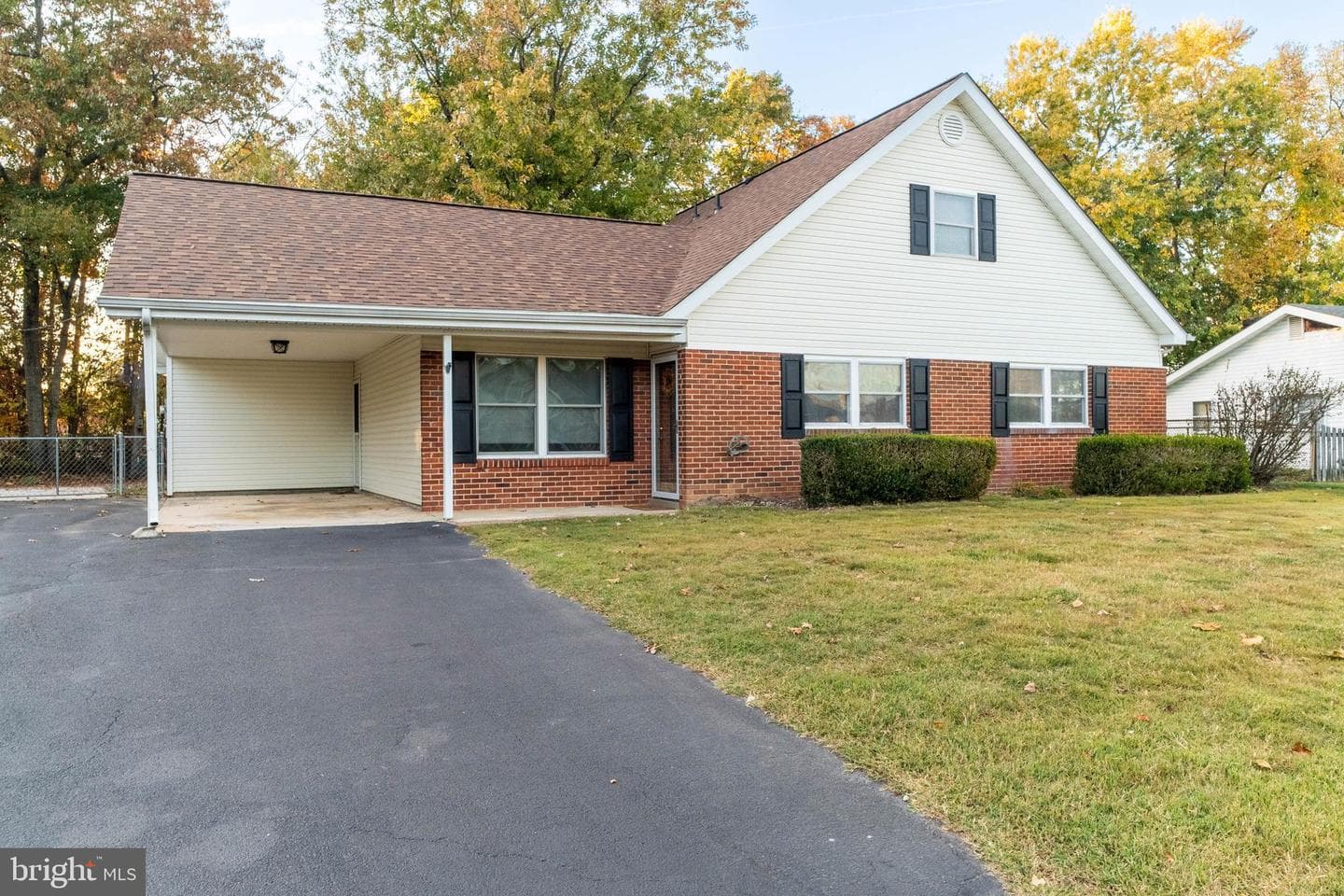 1106 Clark Avenue photo 2