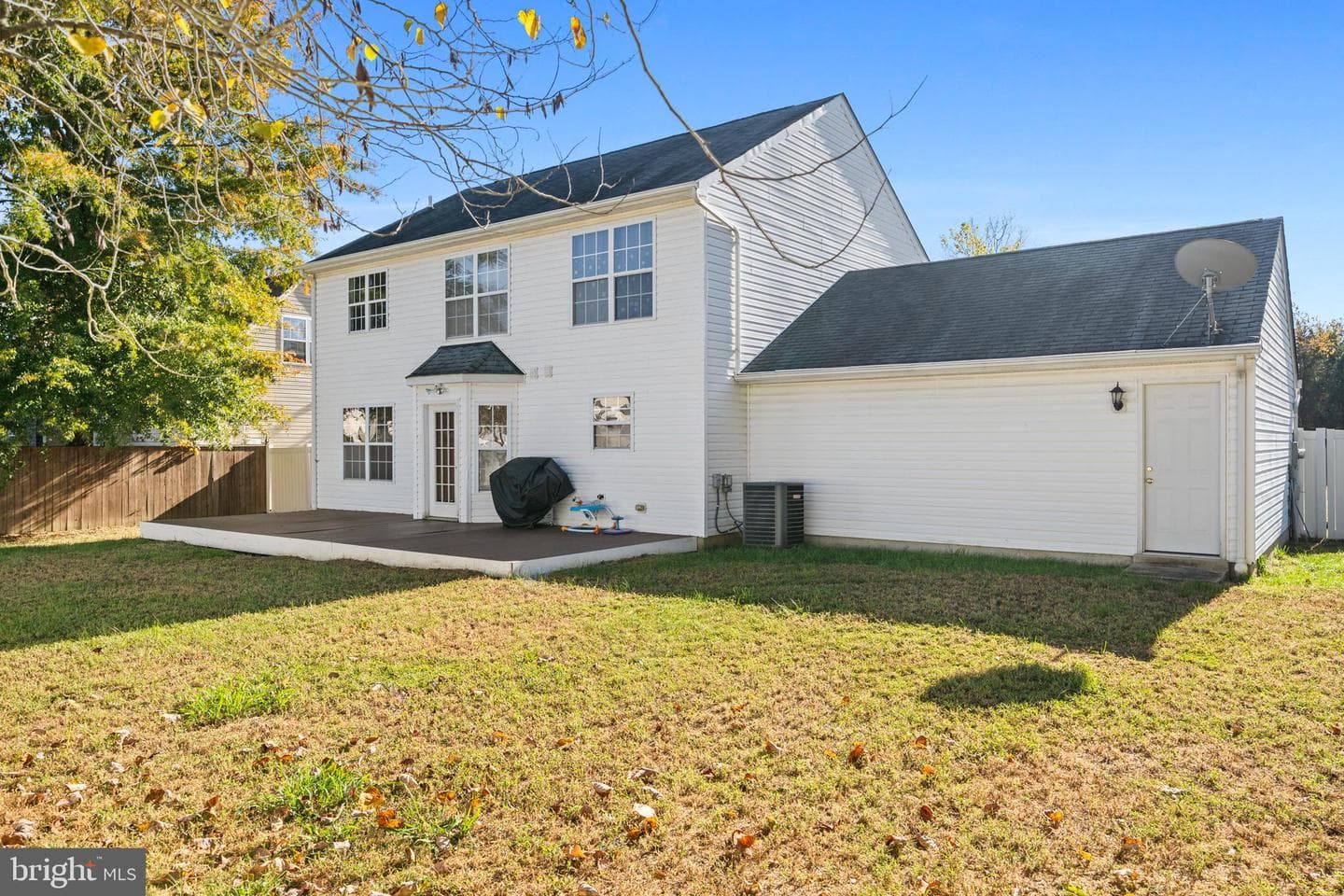 9427 Overlook Circle photo 10