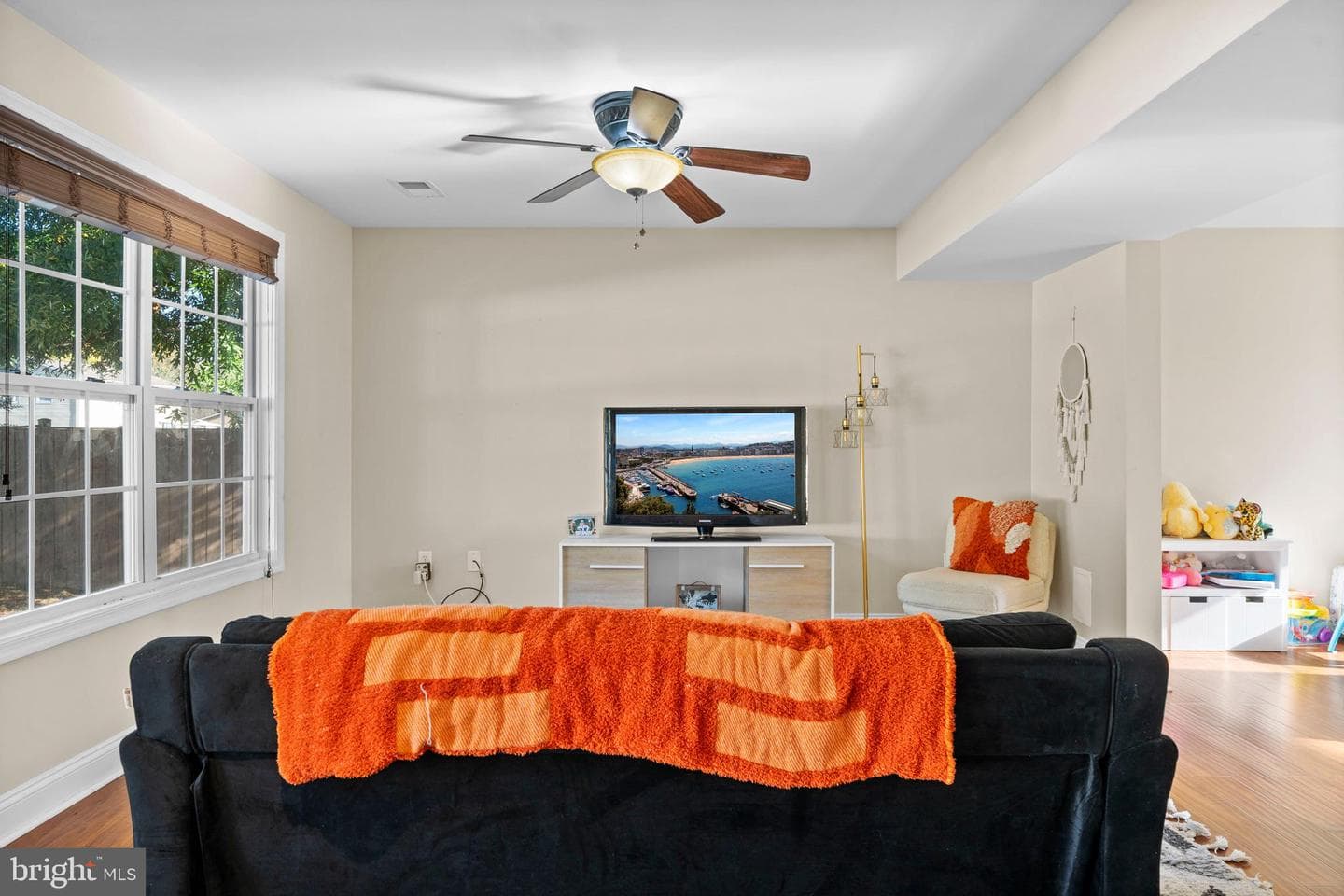 9427 Overlook Circle photo 24