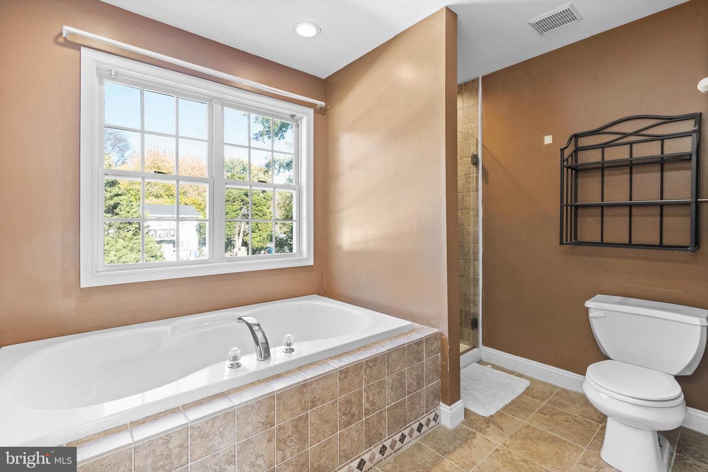 9427 Overlook Circle photo 42