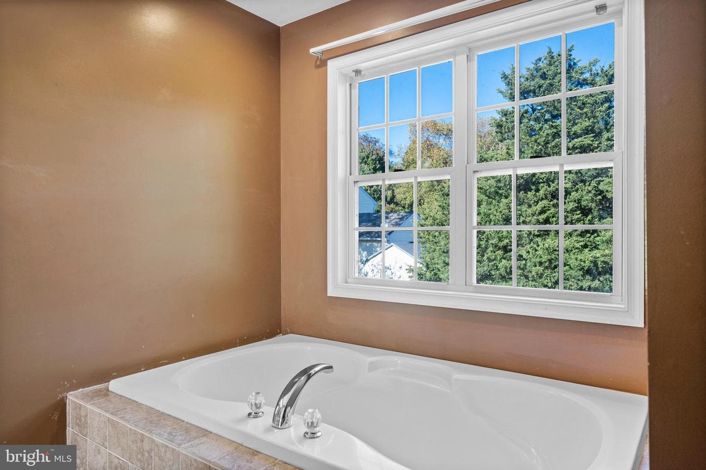9427 Overlook Circle photo 44