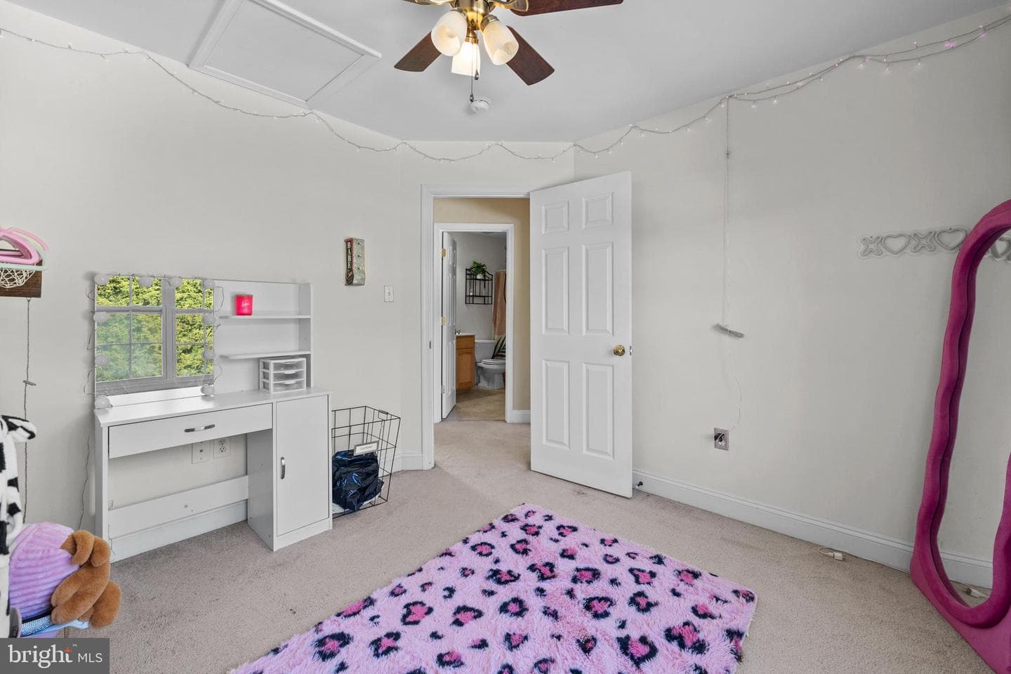 9427 Overlook Circle photo 50