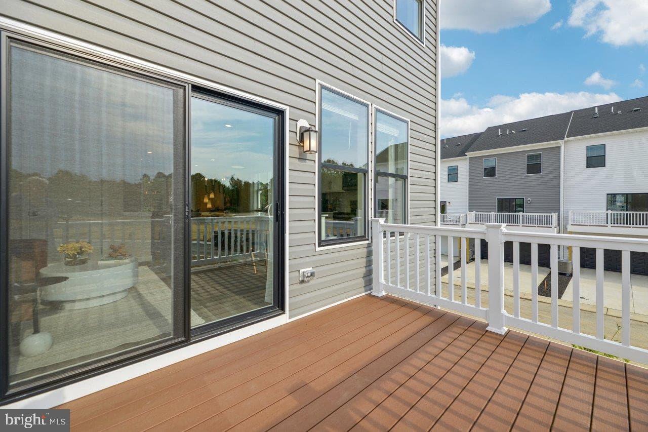 511 Swift Heron Avenue photo 34