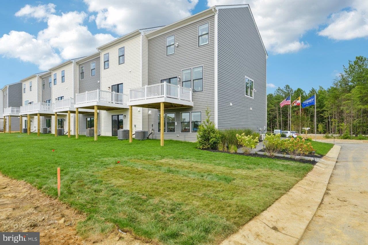 511 Swift Heron Avenue photo 38