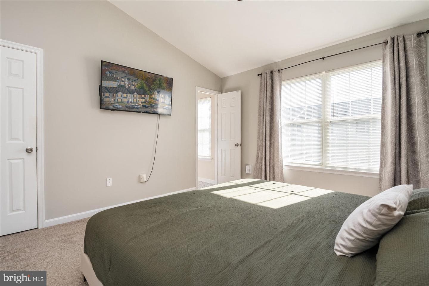10723 Esprit Place photo 15