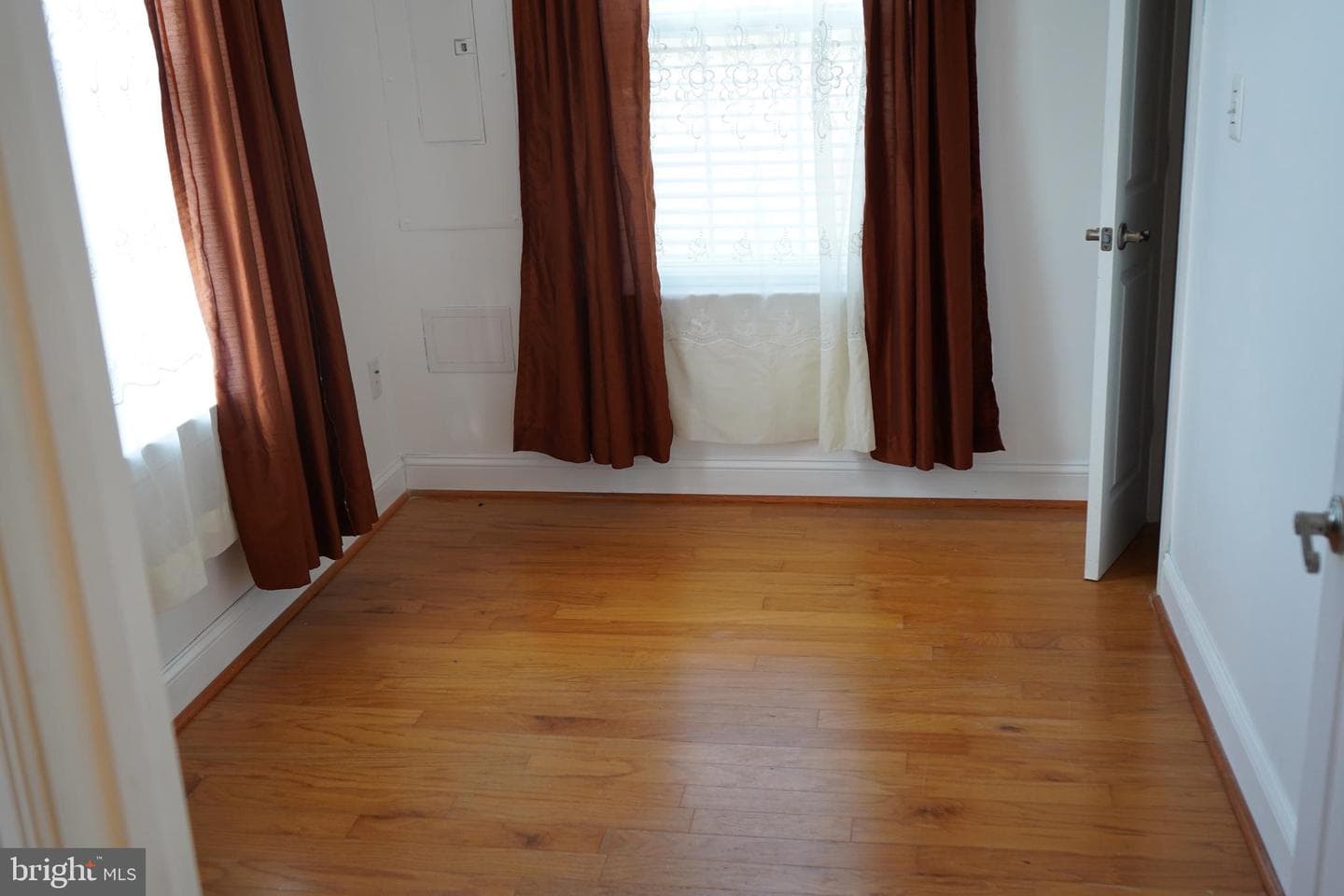 18754 Potomac Avenue photo 27