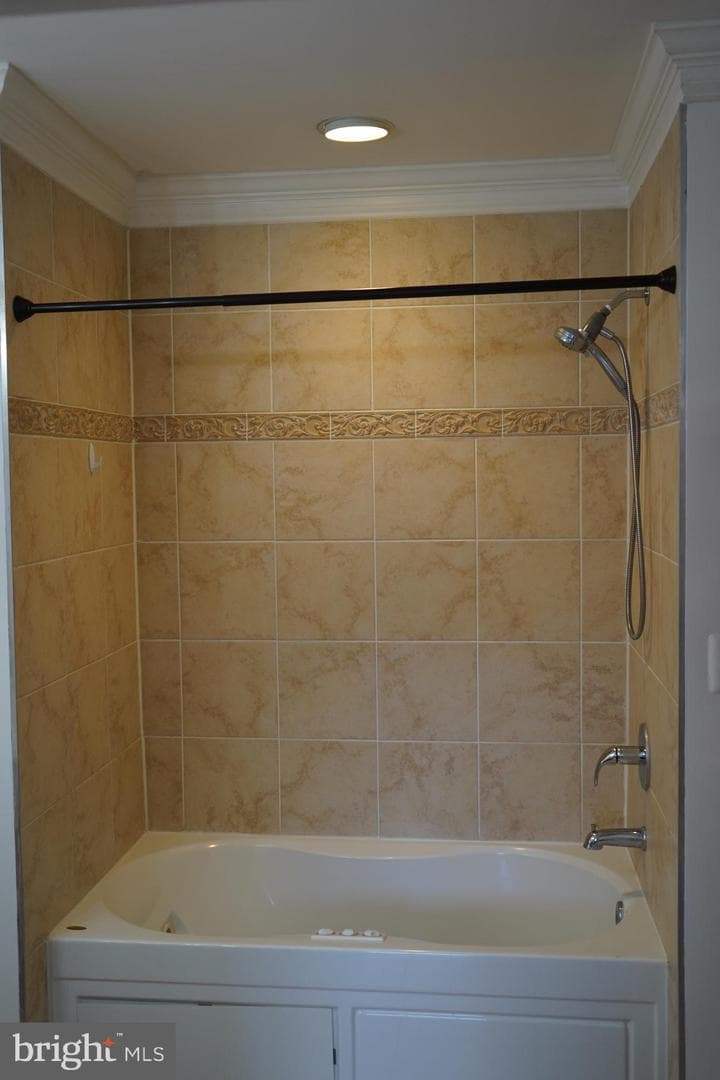18754 Potomac Avenue photo 36