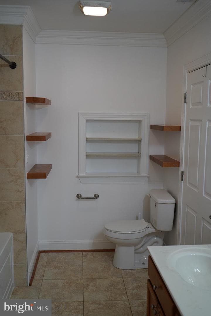 18754 Potomac Avenue photo 37