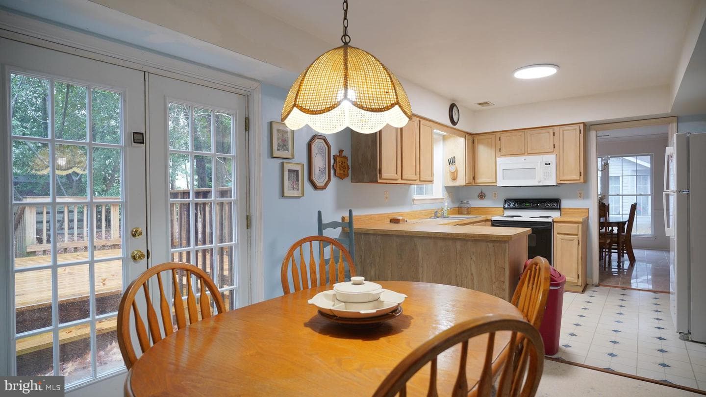 3528 Pine Cone Circle photo 8