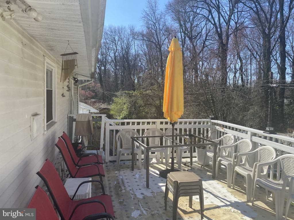 309 Rivermont Drive photo 5