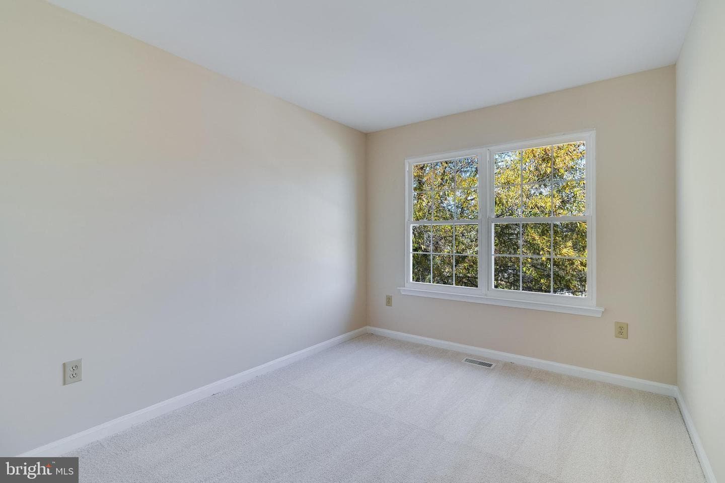 2502 Enterprise Place photo 10