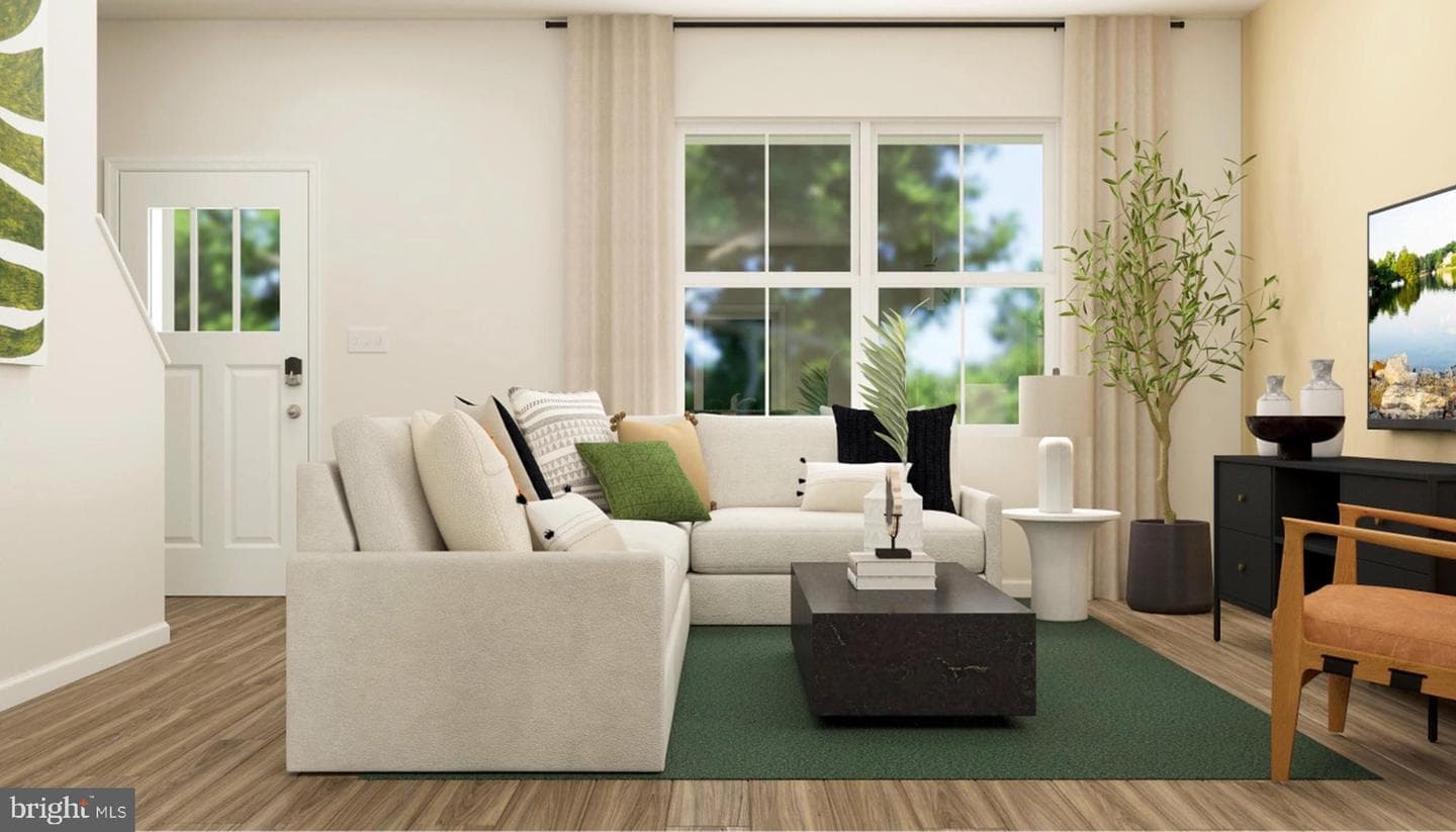 10818 Melbourne Way photo 6