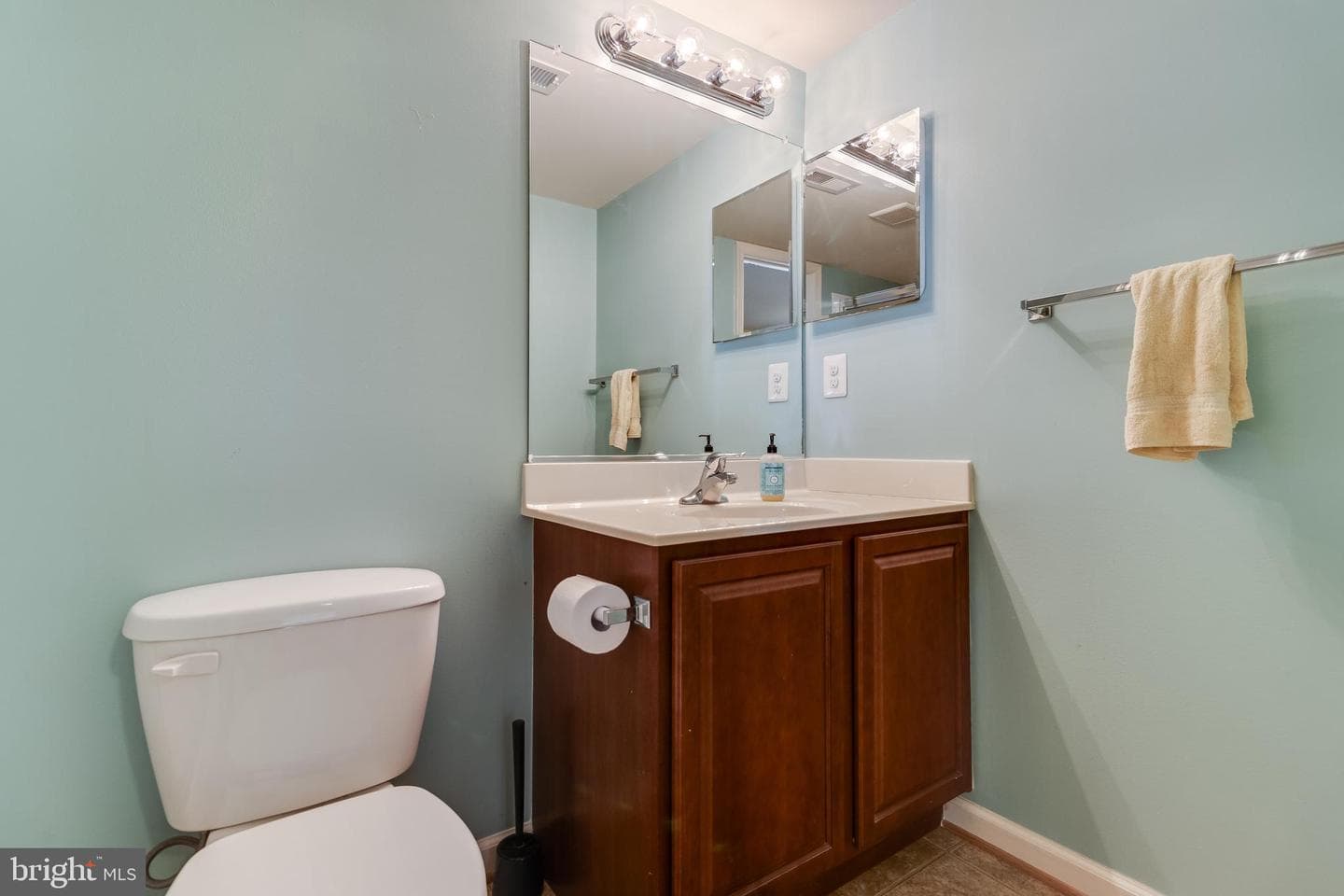 103 Millet Place photo 8