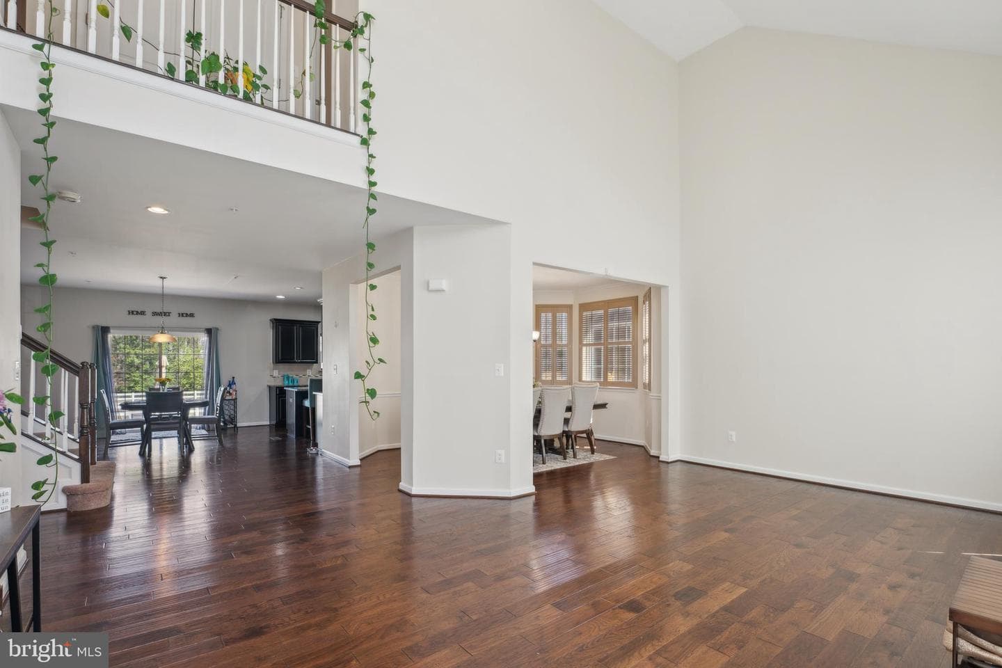 11320 Sierra Lane photo 2