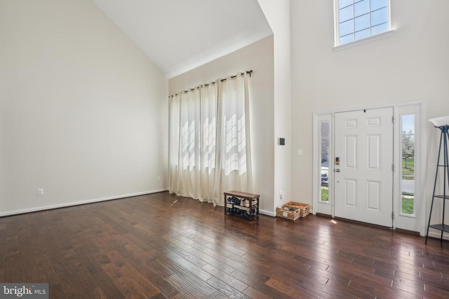 11320 Sierra Lane photo 3