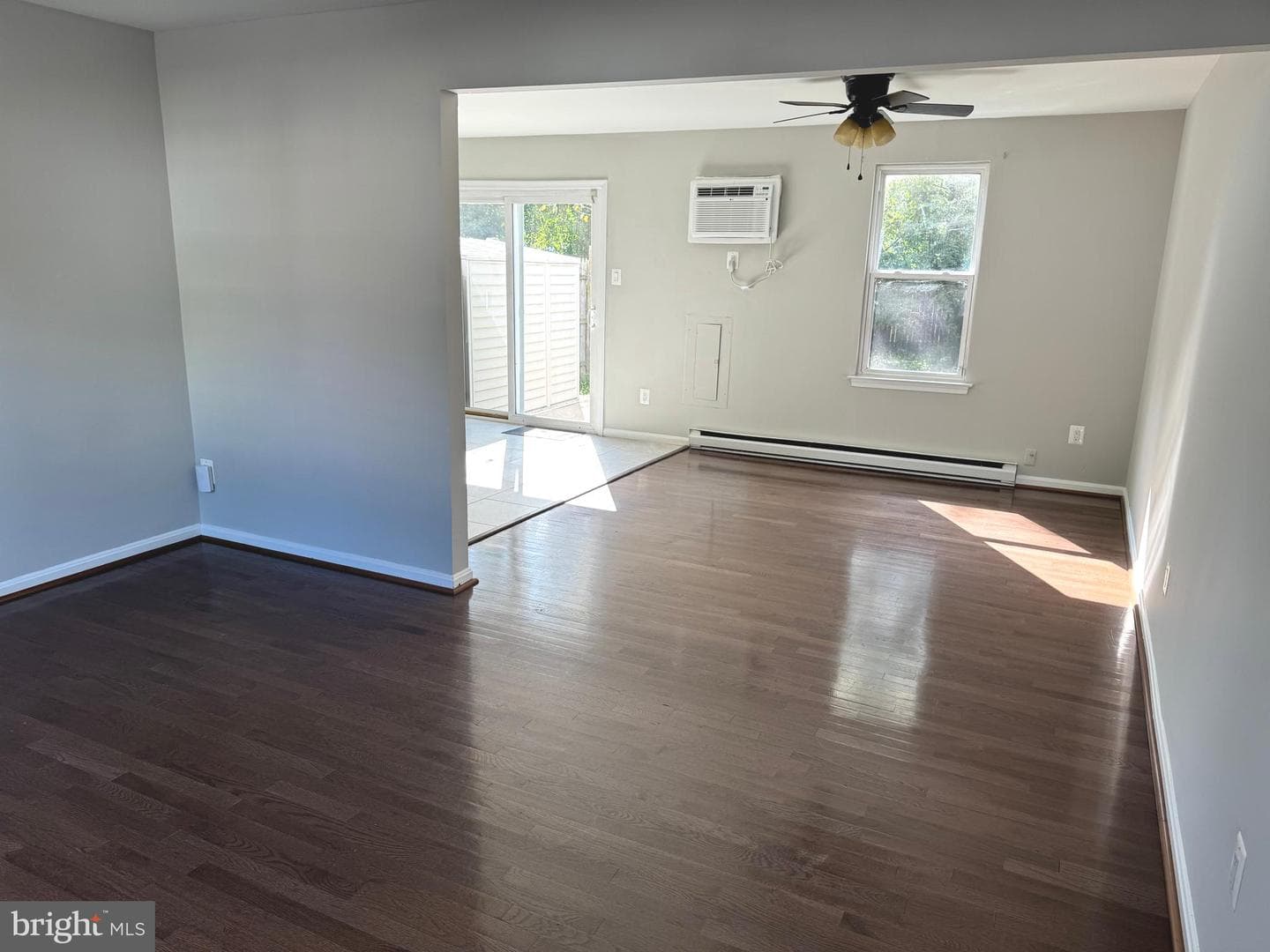433 Patuxent Court photo 3