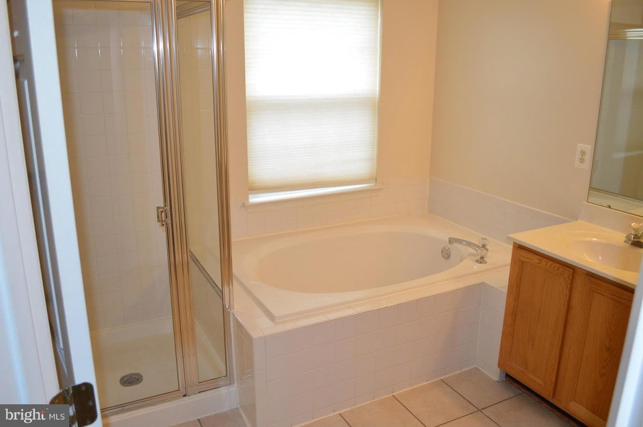 3827 Lakewood Place photo 12