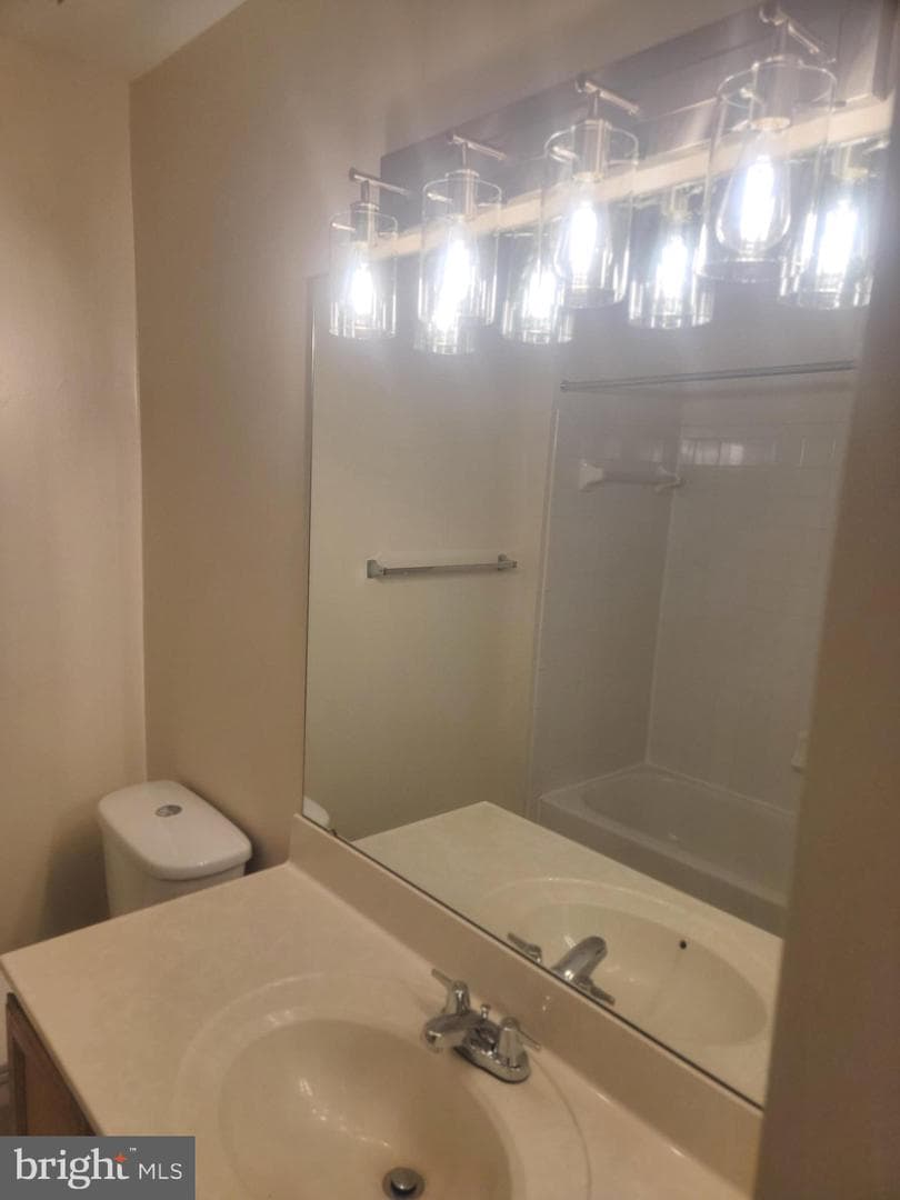 3827 Lakewood Place photo 15