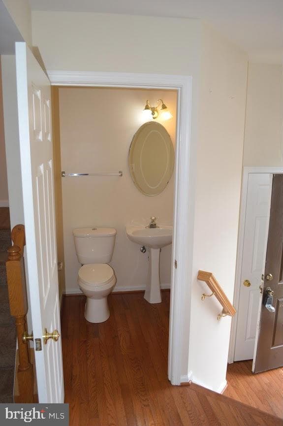 3827 Lakewood Place photo 4