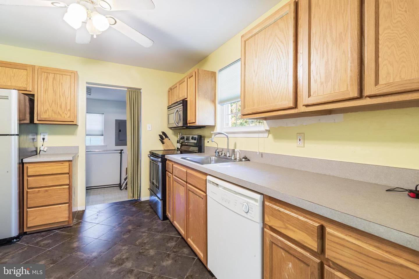 14329 High Avenue photo 16