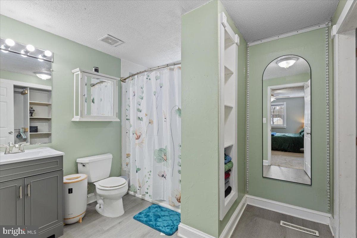 2140 Duckwalk Court photo 16