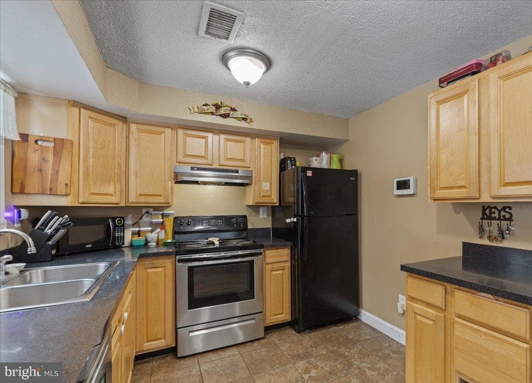 2140 Duckwalk Court photo 7