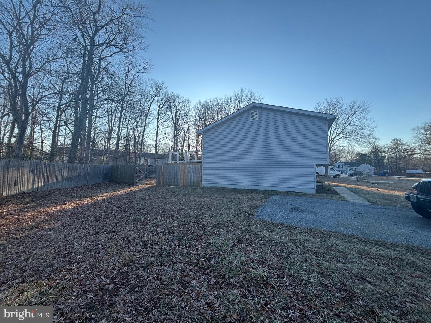 12820 Twin Oak Drive photo 5