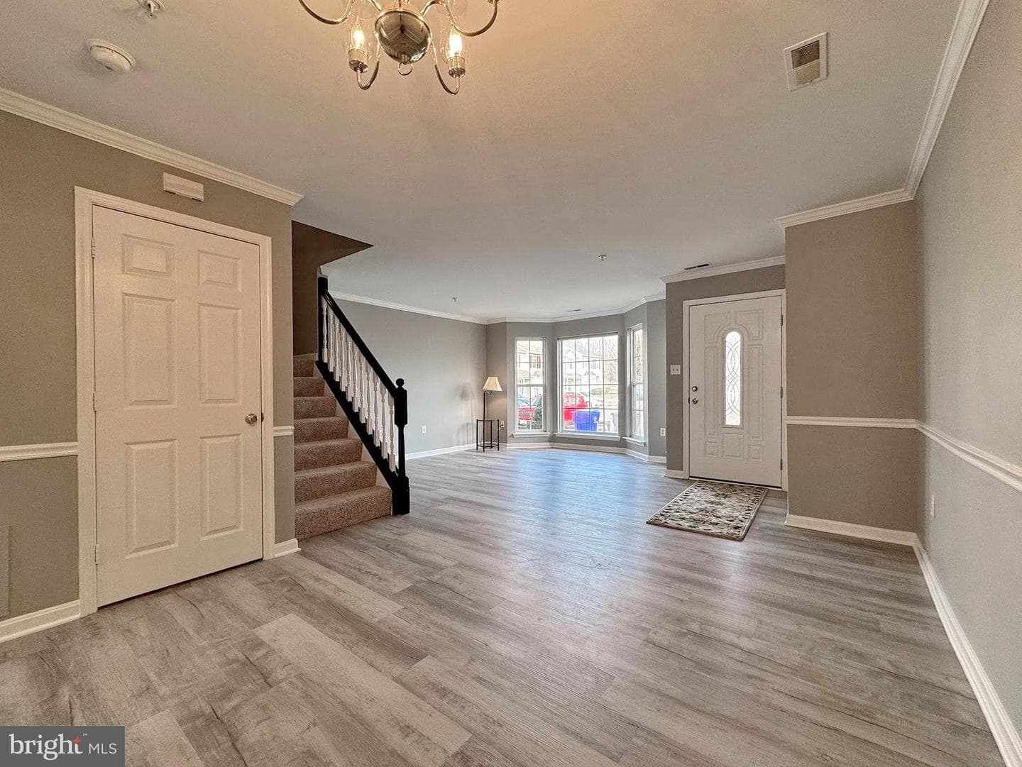 2645 Mirkwood Court photo 3