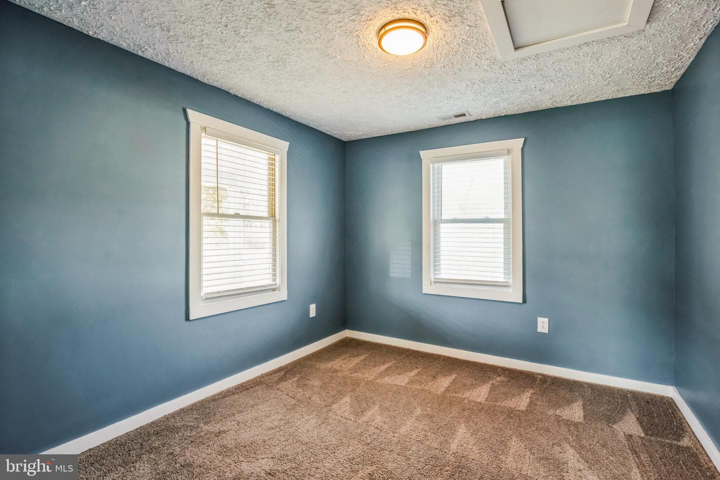 7910 Fairground Road photo 9