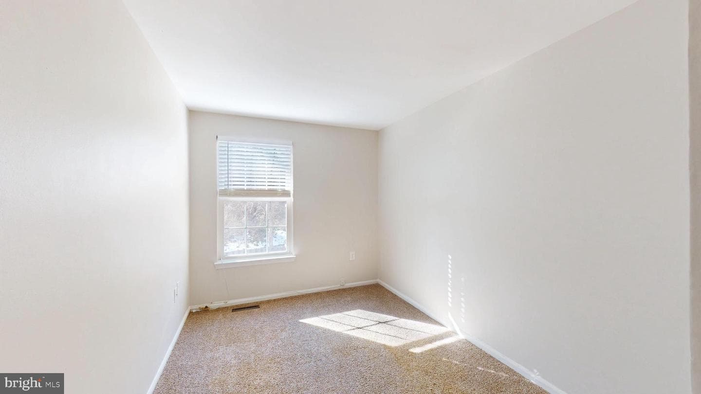 3669 Kempsford Field Place photo 18