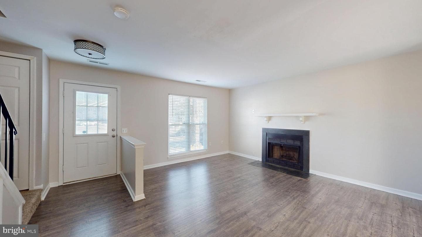 3669 Kempsford Field Place photo 3
