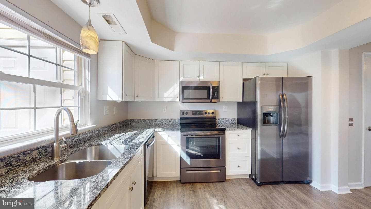 3669 Kempsford Field Place photo 6