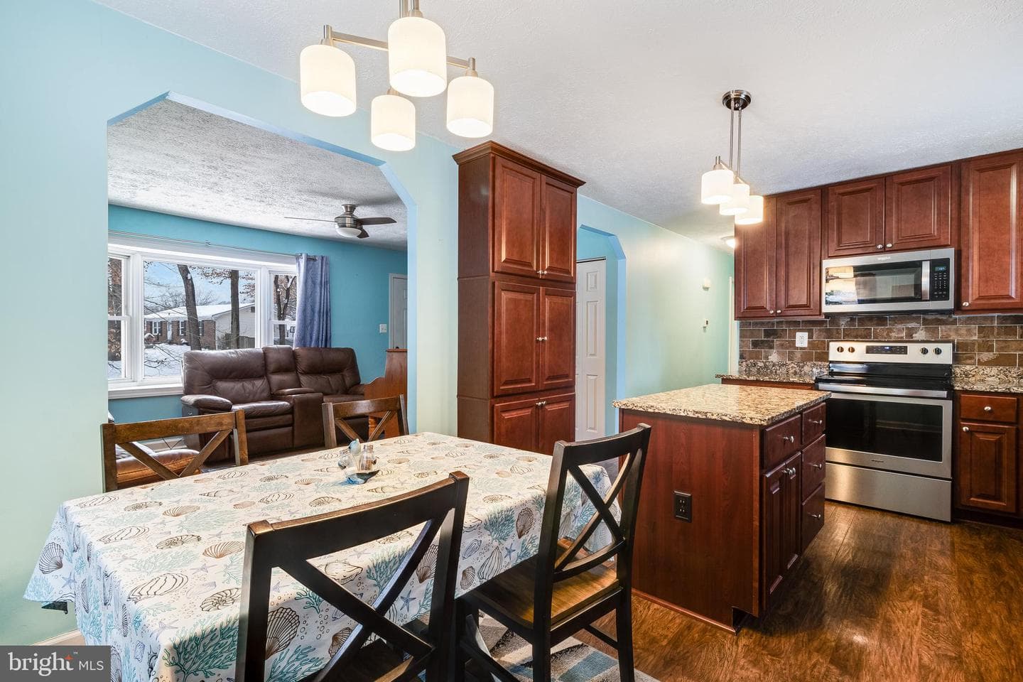 9796 Sylvan Turn photo 4