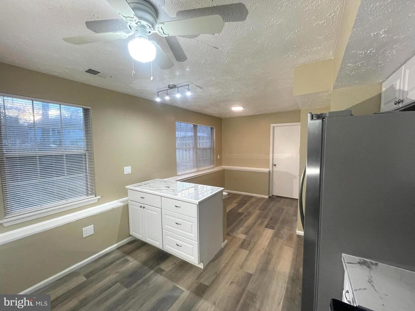 4838 Meadowlark Lane photo 35