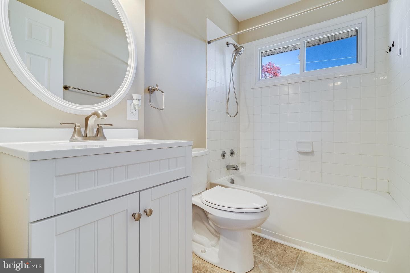 1115 Clark Avenue photo 19