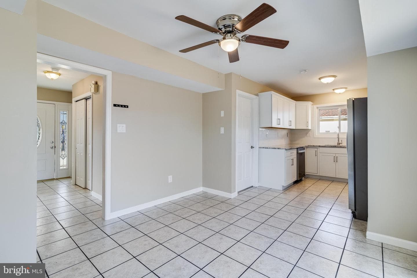 1115 Clark Avenue photo 7