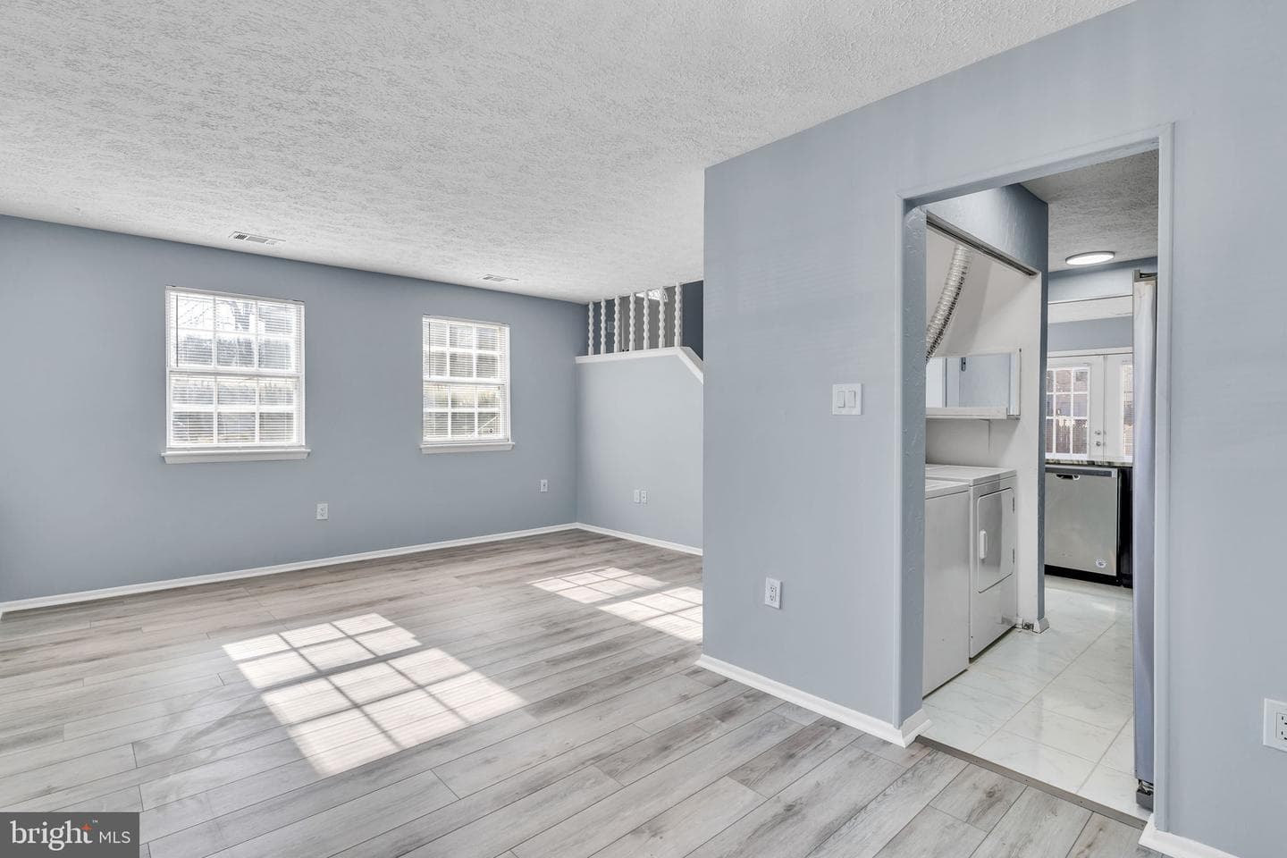 1011 Dorset Drive photo 8