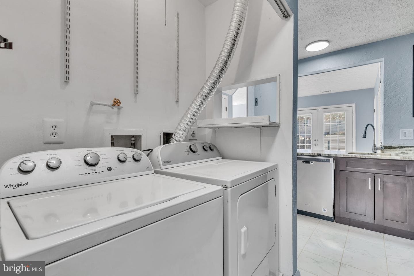 1011 Dorset Drive photo 9