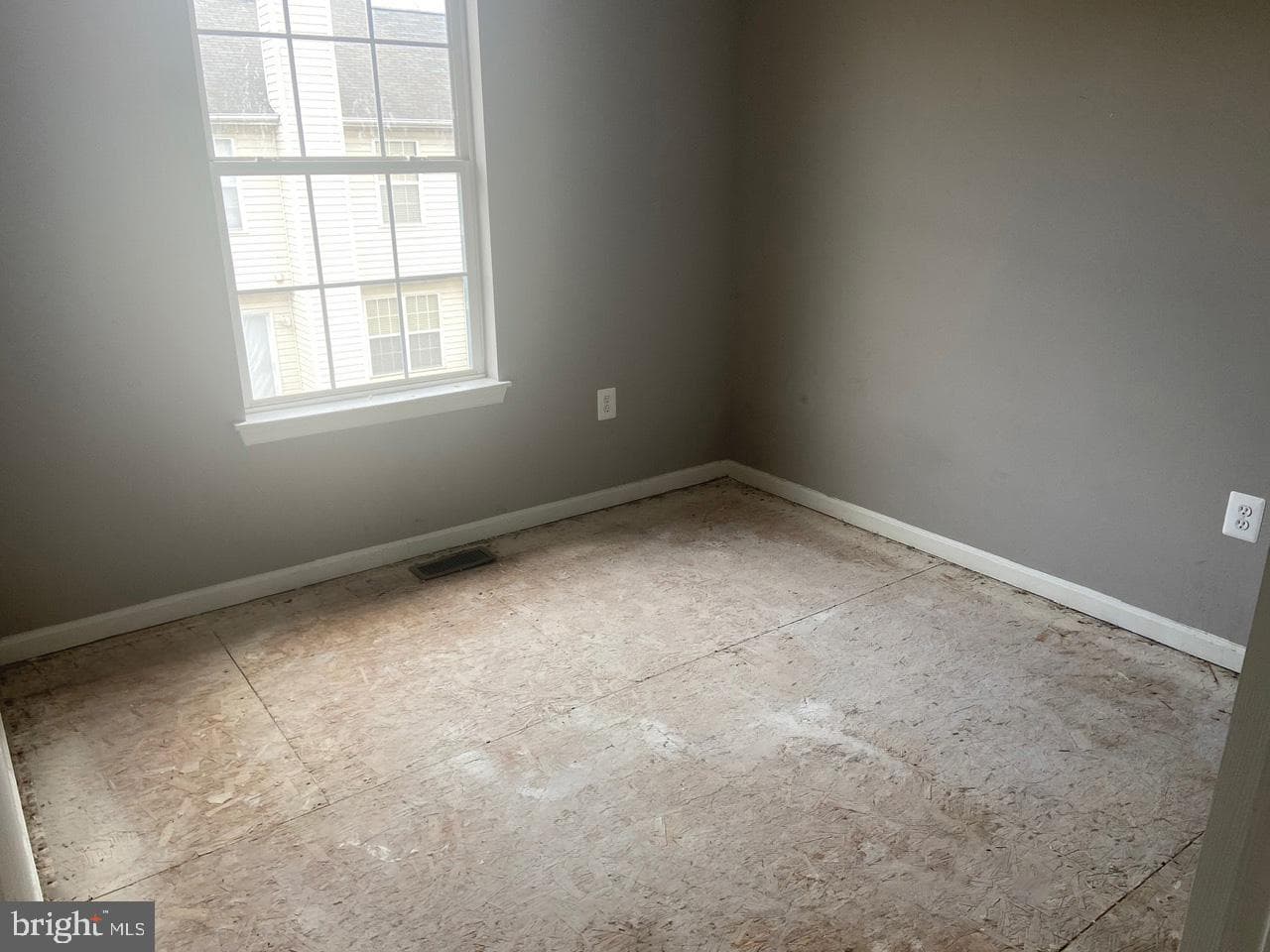 6704 Pauline Court photo 14