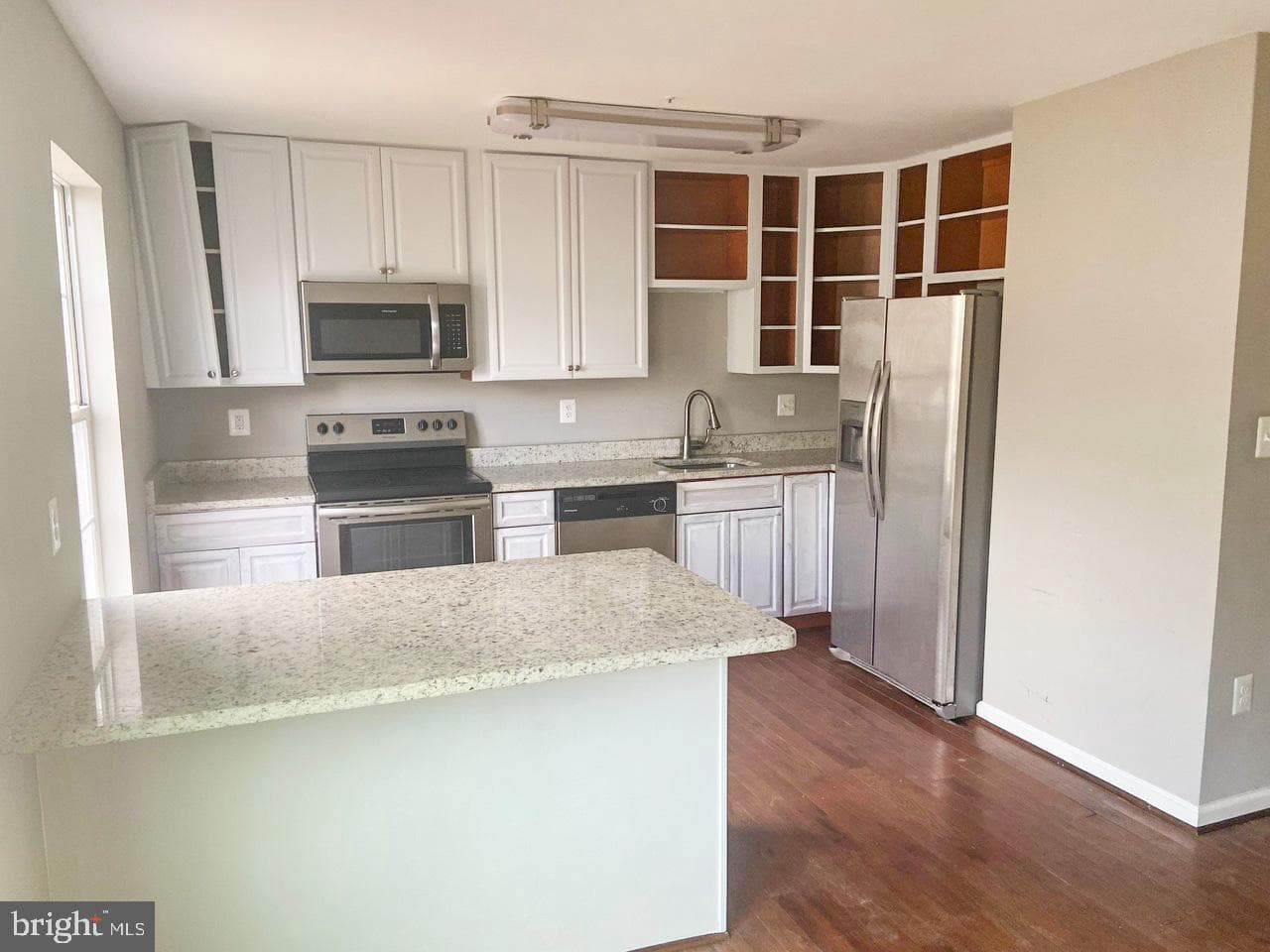 6704 Pauline Court photo 6