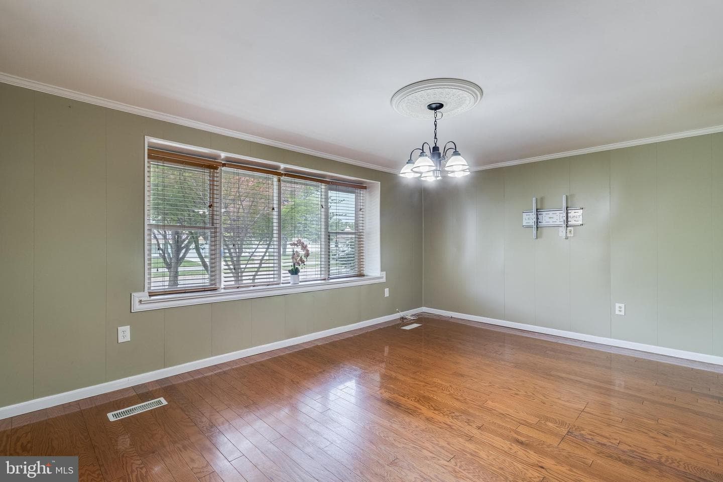 2406 Pinefield Road photo 8