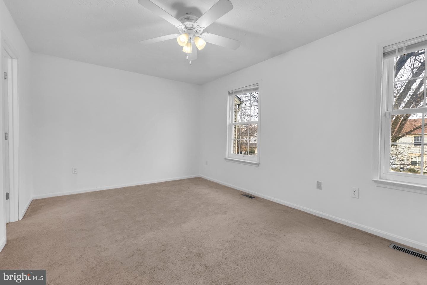 32 Meadowside Court photo 18