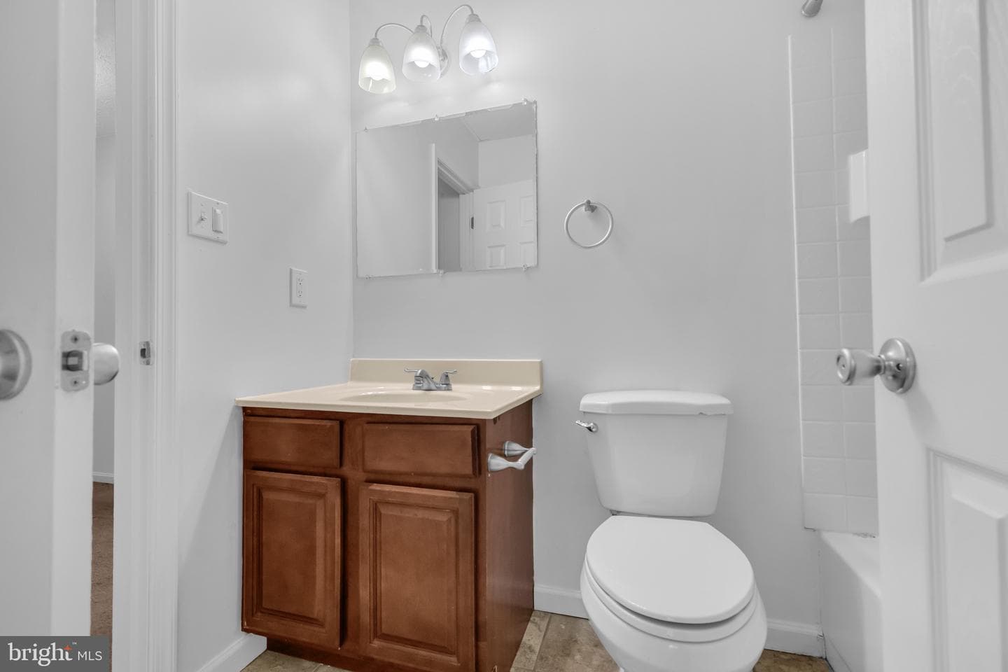 32 Meadowside Court photo 21
