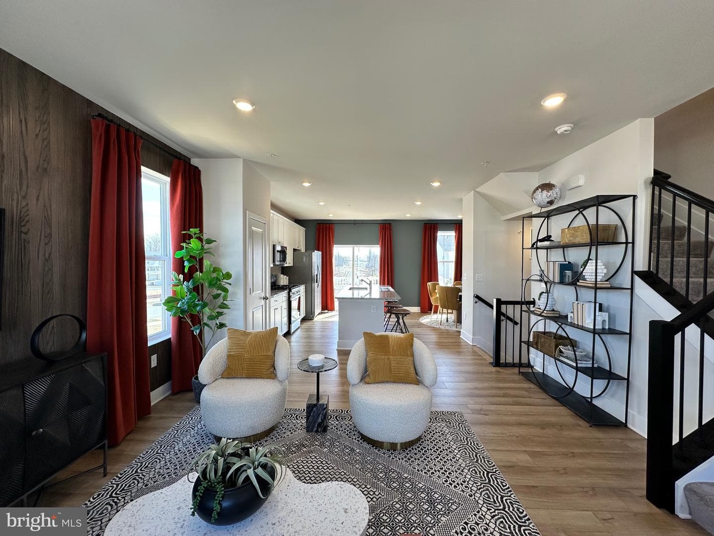 11020 Barnard Pl photo 3