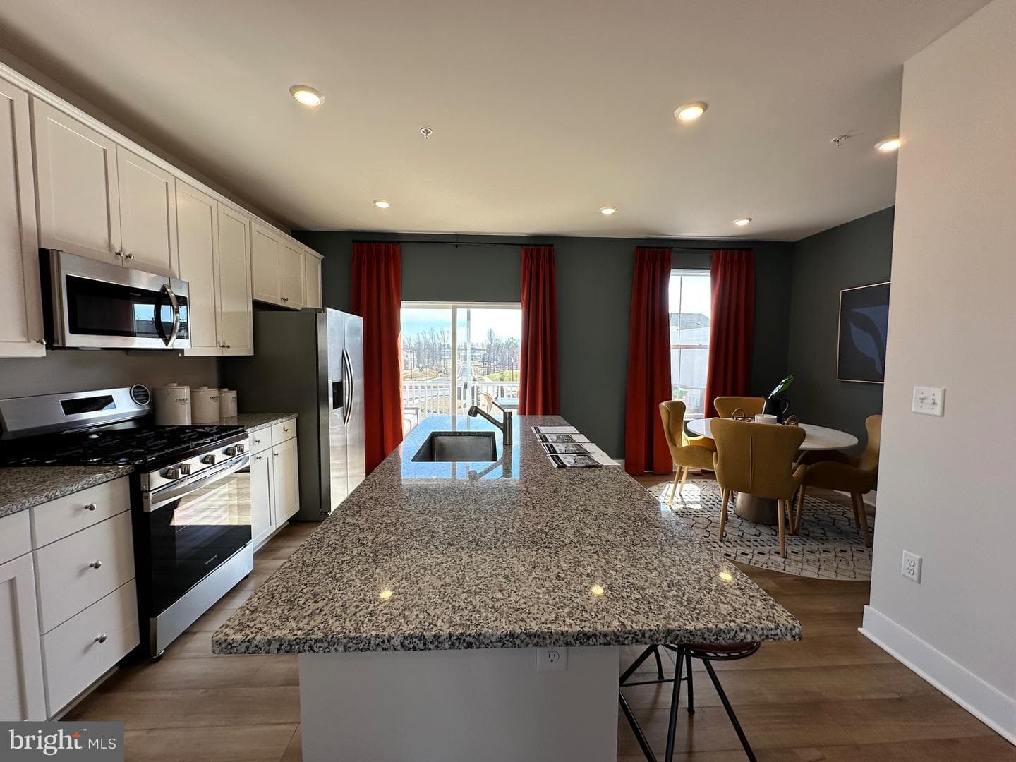 11020 Barnard Pl photo 32